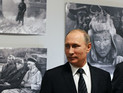 Путин посетил киностудию "Ленфильм" и сыграл "Московские окна" на расстроенном пианино Путин посетил киностудию "Ленфильм" и сыграл "Московские окна" на расстроенном пианино