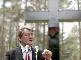 Виктор Ющенко на митинге-реквиеме в Быковне. 14 мая 2005 года, фото с официального сайта президента. Виктор Ющенко на митинге-реквиеме в Быковне. 14 мая 2005 года, фото с официального сайта президента.