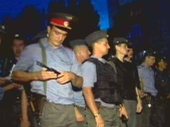 Волгоградская милиция на инструктаже, кадр телеканала НТВ
