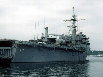Десантный корабль ВМС СШ "Нэшвилл", фото с сайта navy.mil 