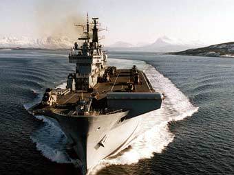  Invincible,  www.royal-navy.mod.uk 