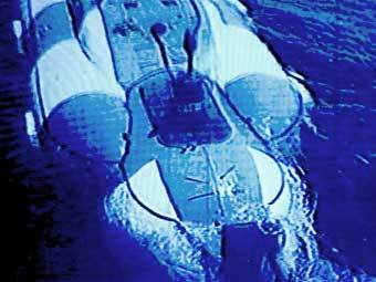 Подводный аппарат АС-28 под водой, кадр из досье Первого канала