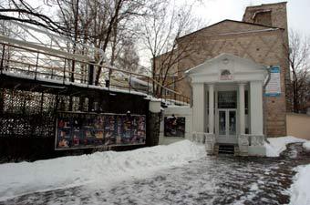      .    www.stasnamintheatre.ru