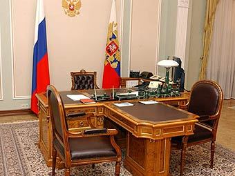 Рабочий кабинет президента в резиденции "Ново-Огарево". Фото с сайта kremlin.ru