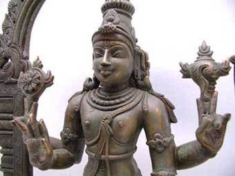 Бронзовая статуя Вишну. Фото с сайта lotussculpture.com
