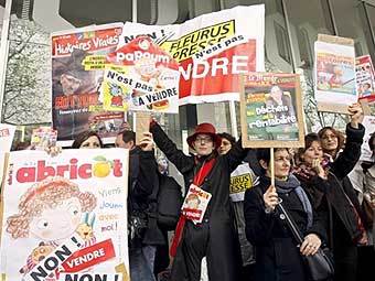   Le Monde.  AFP