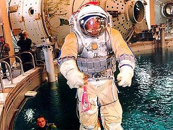    "-"  .    atlasaerospace.net