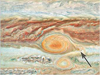 ,   NASA .    ,      .  NASA, ESA, A. Simon-Miller (Goddard Space Flight Center), N. Chanover (New Mexico State University) and G. Orton (Jet Propulsion Laboratory)