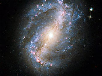 ���������� ��������� NGC 6217. ���� NASA, ESA, Hubble SM4 ERO Team