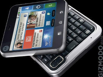 Motorola FlipOut. ����������� � ������������ ����� Gizmodo