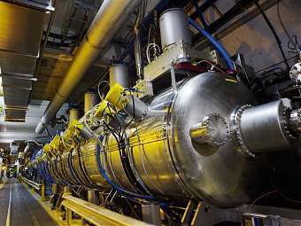������ ������� ���. ���� �����-������ CERN