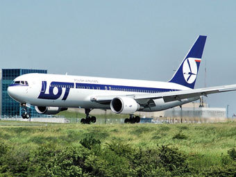   LOT.    airplane-blog.com