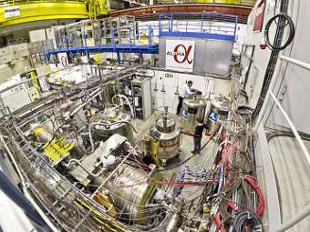 ����������� ALPHA. ���� �����-������ CERN