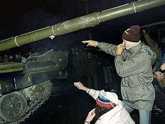    , 13  1991 .  ©AFP