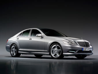 ercedes-Benz S 500 4-Matic.  Mercedes-Benz 