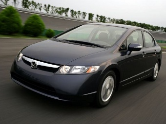 Honda Civic Hybrid. ���� � ����� greencarreports.com