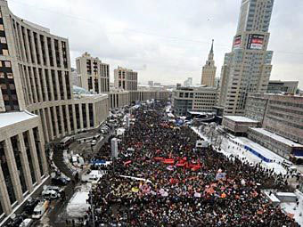     24  2011 .  ©AFP