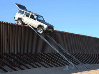 ���������� ���������� ��������������. ���� &copy;AP